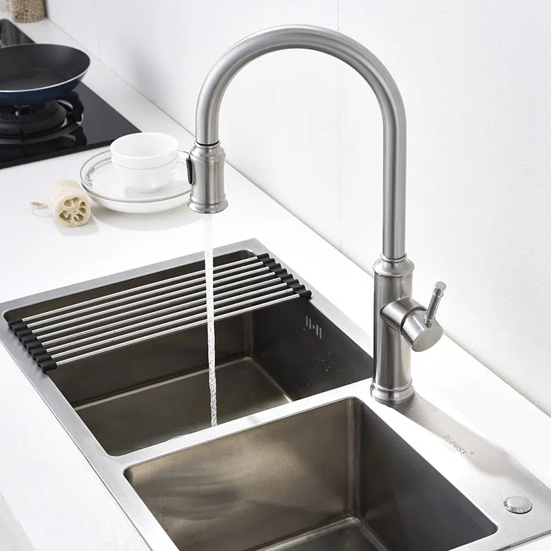 Traditional Kitchen faucets